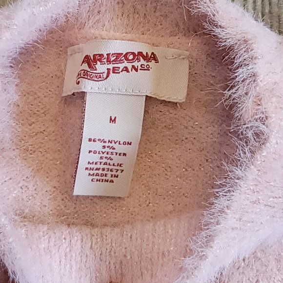 Arizona Light Pink L/S Sweater with cut out V neck Size Medium Fuzzy Faux Fur - Picture 4 of 8